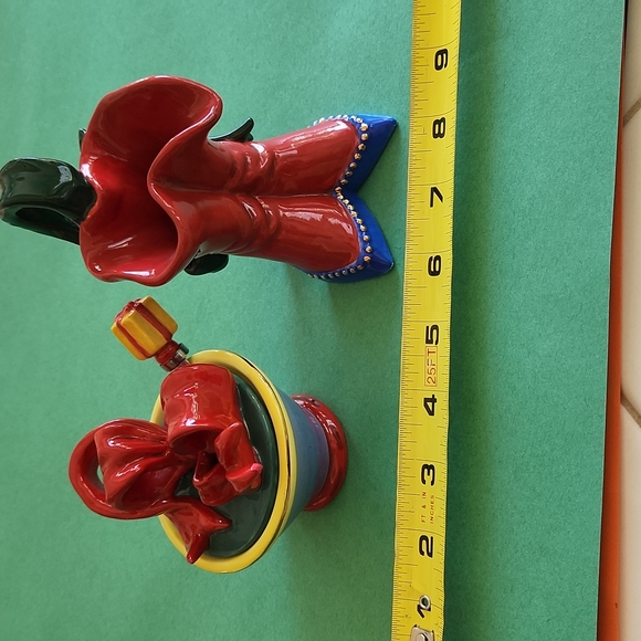 NWOT  shoe/christmas themed creamer/sugar bowl (4 pc) - Picture 2 of 8